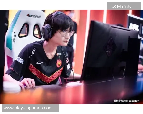 FPX战队在大师赛积分榜中以55分稳居第一位置展现强劲实力 FPX战队在大师赛积分榜中以55分稳居第一位置展现强劲实力