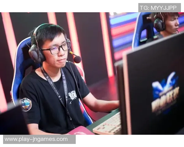 EDG在S15电竞总决赛和平精英中的耐力表现与战术分析 EDG在S15电竞总决赛和平精英中的耐力表现与战术分析